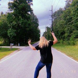 Meet your Posher, Cara